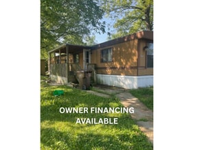 Building Photo - 173 E Wilson Dr