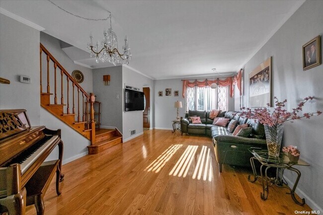 Foto del edificio - 163-65-163-23 23rd Ave