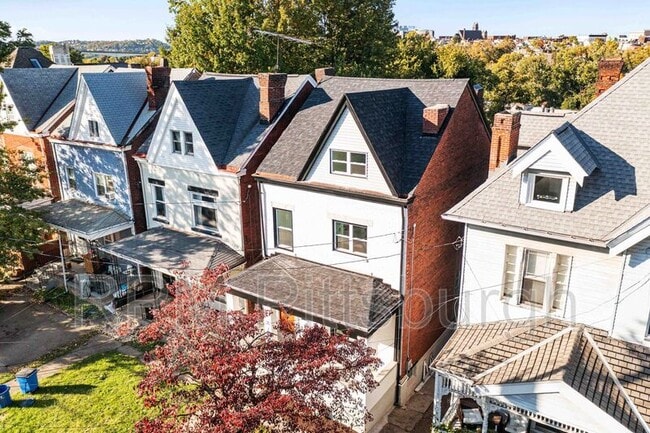 Foto del edificio - 161 Morewood Ave