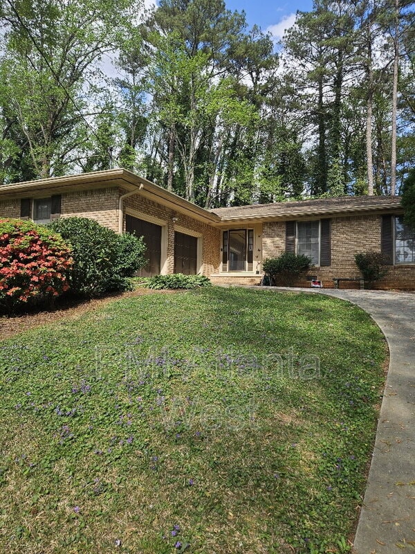 Photo - 4757 Fellswood Dr House