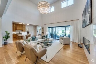 Building Photo - 6499 Royalton Dr