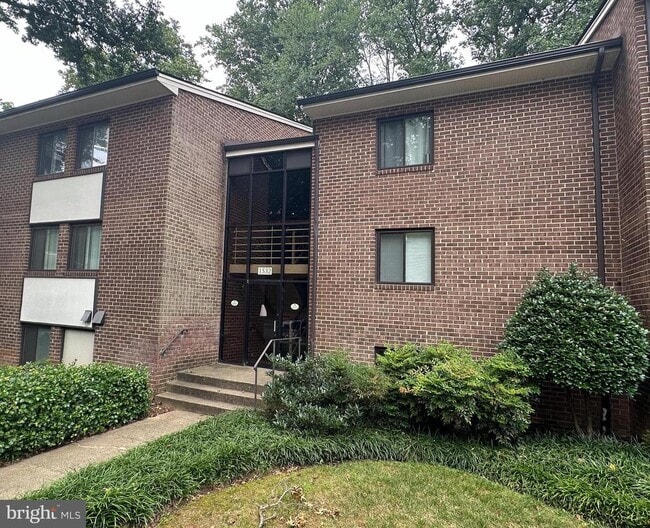 Building Photo - 1532 Northgate Square