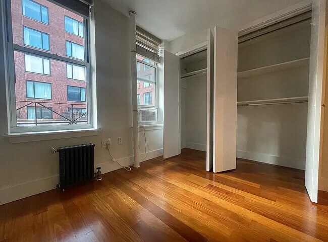 Foto del edificio - 165 Ludlow St