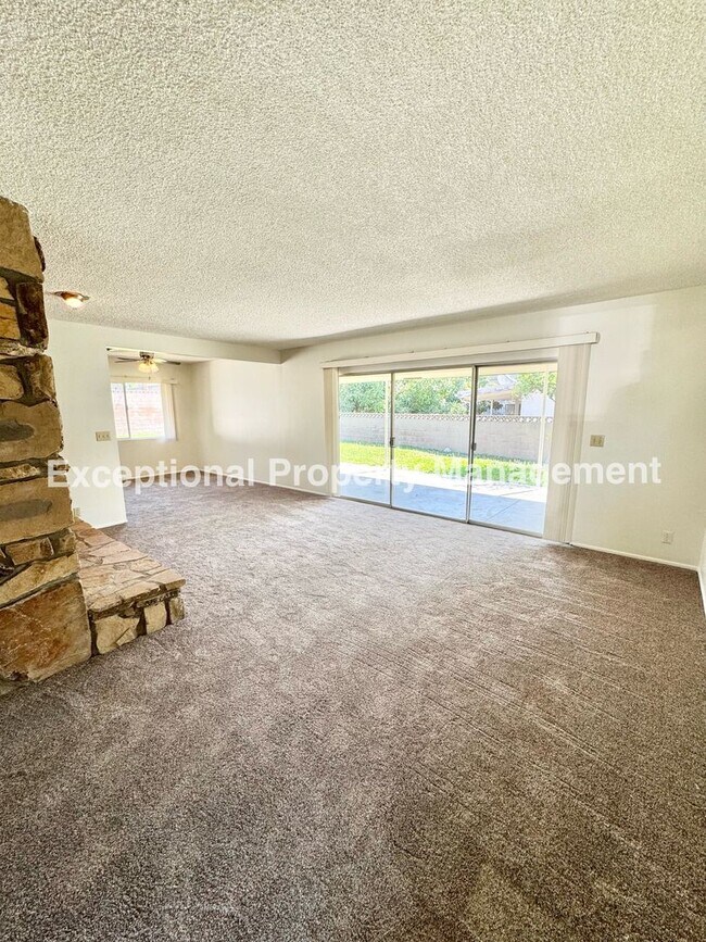 Foto del edificio - Ready to move in 4 bedroom 3 bath home