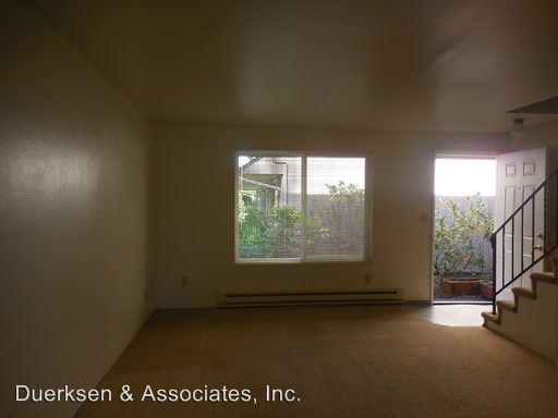 Building Photo - 108 NE Conifer Blvd