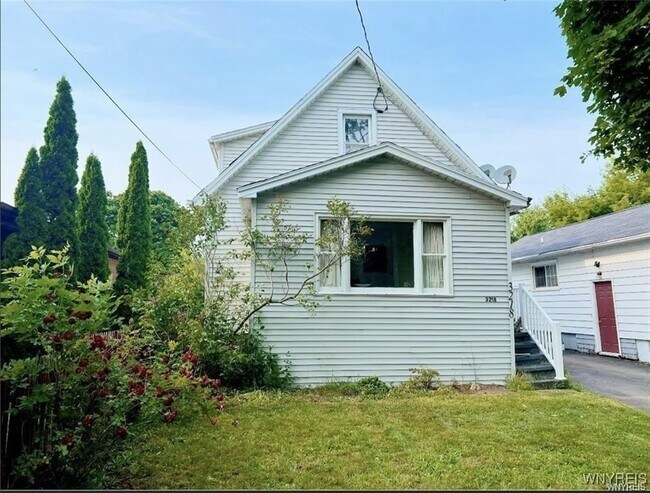 Building Photo - 3218 North Ave