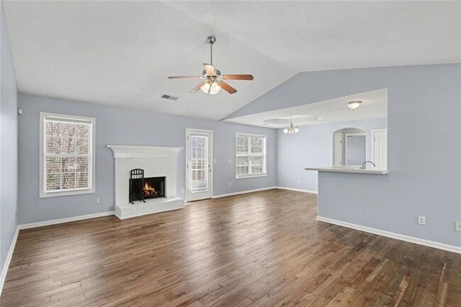 Building Photo - 843 Brandon Dr