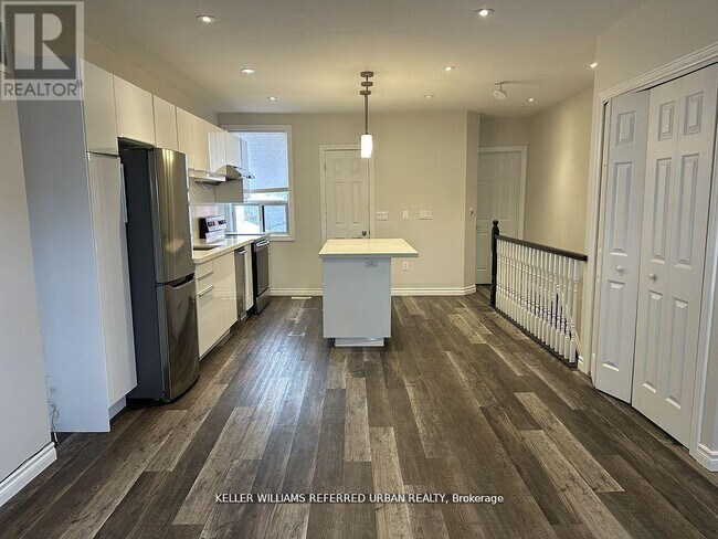 Photo du bâtiment - 735-735 Dupont St