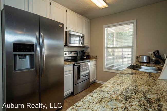 Building Photo - 4 br, 4 bath House - Eagle Point Bungalow ...