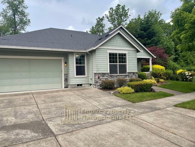 Building Photo - 121 Willow Springs Dr