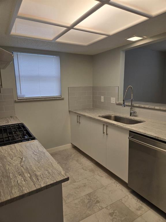 Foto del edificio - 7215 Teaberry Dr