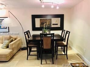 Building Photo - 2 br, 2 bath Condo - Fairview House Condo
