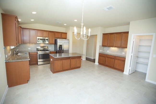 Building Photo - 2101 Ariella Dr