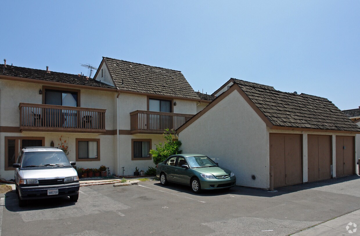 Building Photo - 17680 Cameron Ln