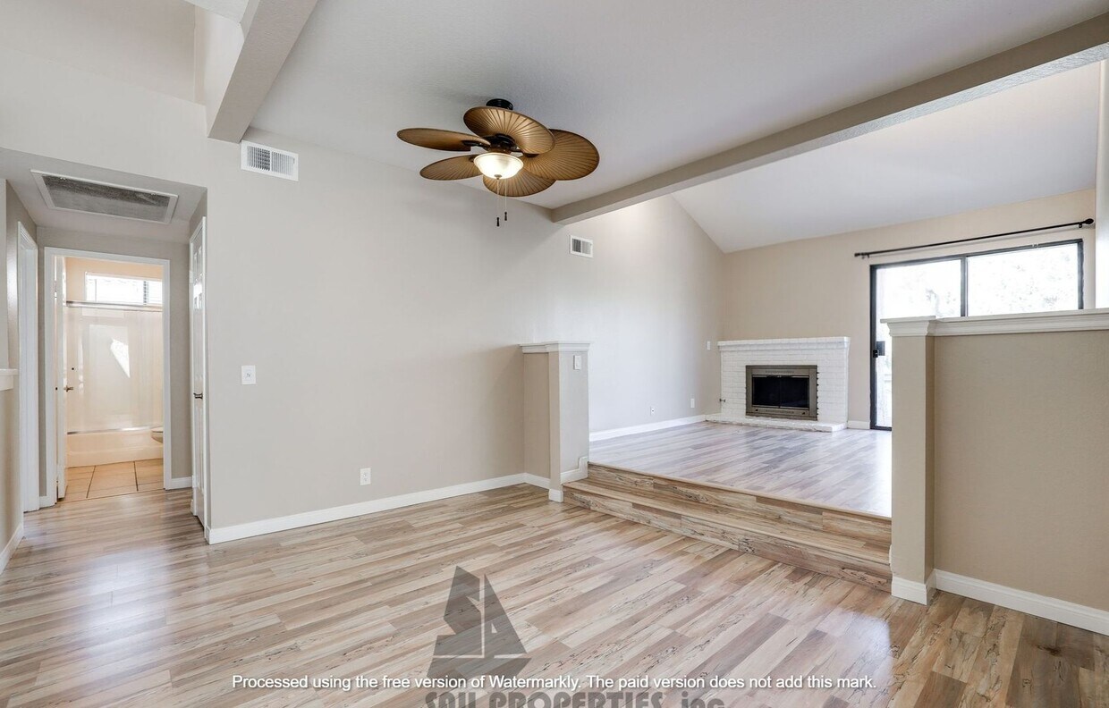 Foto principal - Welcome to this stunning 2-bedroom+loft, l...