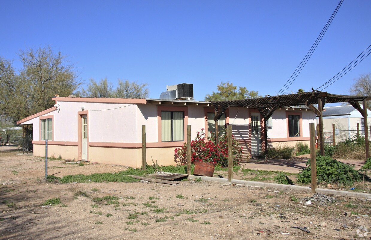Building Photo - Trails West Mobile Home Park