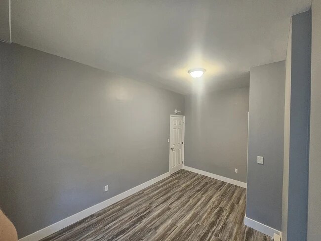 Foto del edificio - 134 W Douglass St