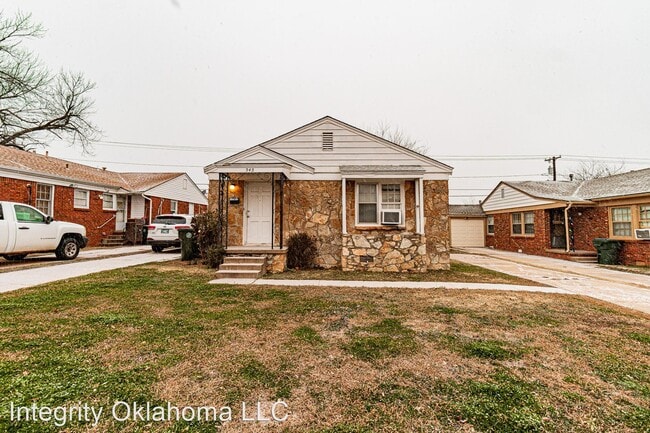 Building Photo - 1 br, 1 bath House - 545 East Indian Drive