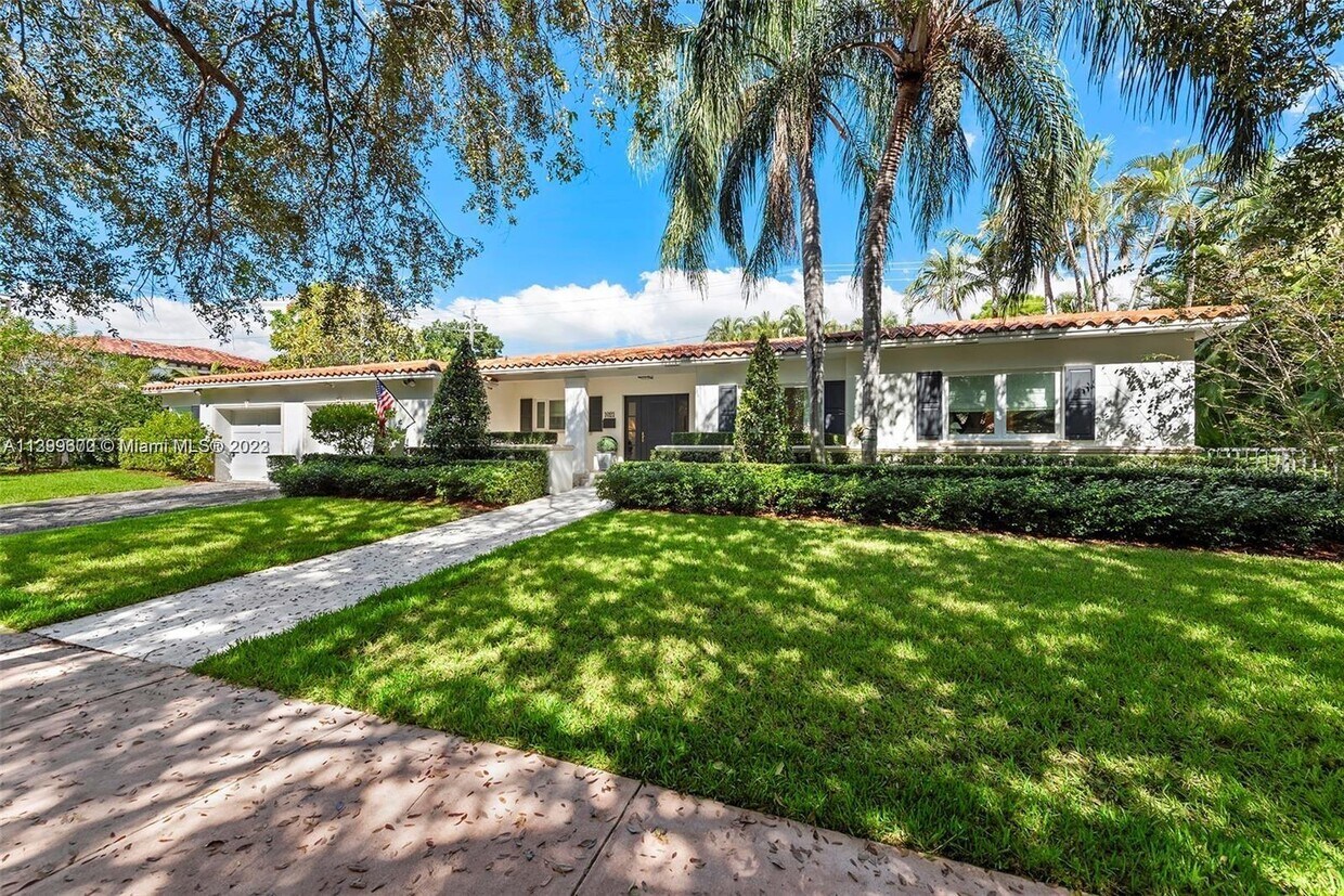 Foto principal - 1021 Placetas Ave