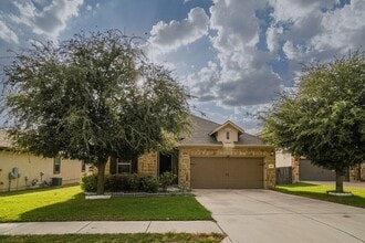 Building Photo - 8116 Pescara Cove