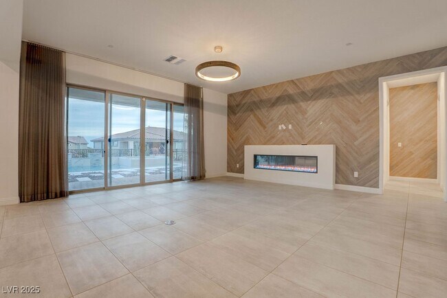 Foto del edificio - 230 Carmel Sky St