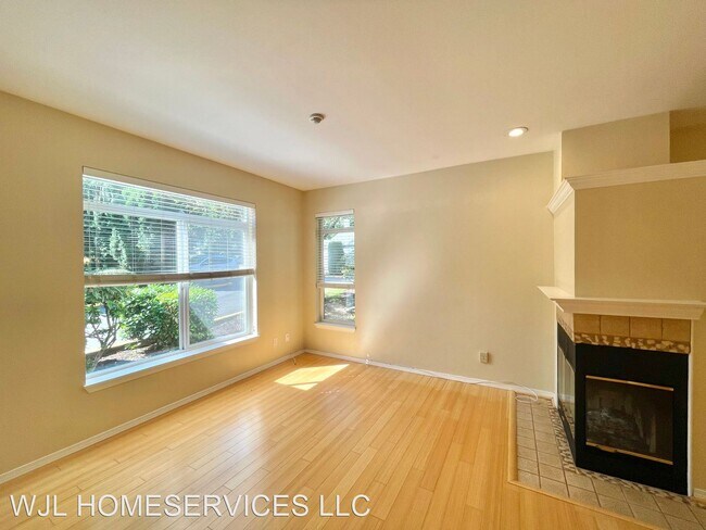 Building Photo - 3 br, 2.5 bath House - 18003 NE 93rd Ct Un...