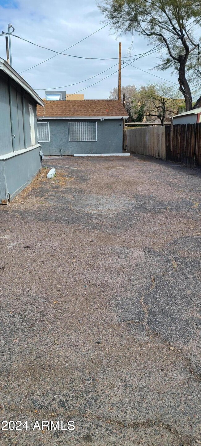 Foto del edificio - 2540 West Campbell Ave