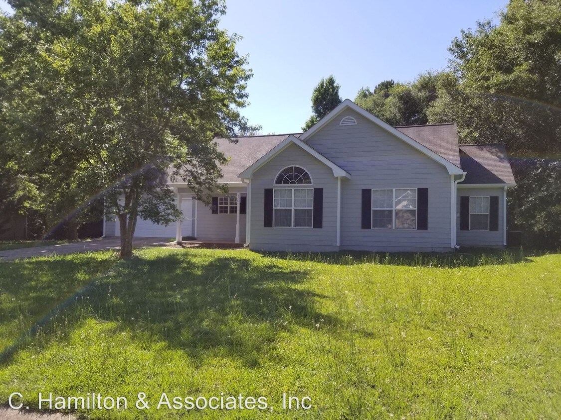 Primary Photo - 3 br, 2 bath House - 328 Deertrigger Lndg