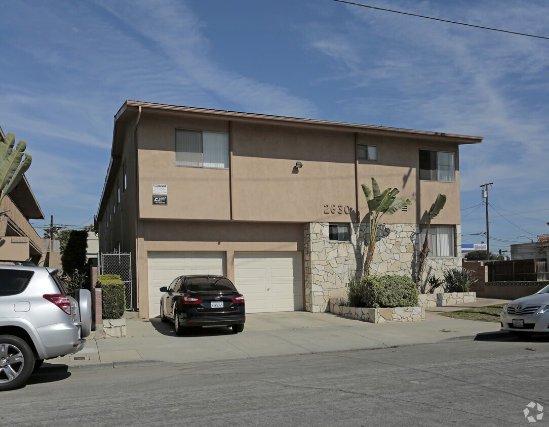 Primary Photo - 2630 Linden Ave