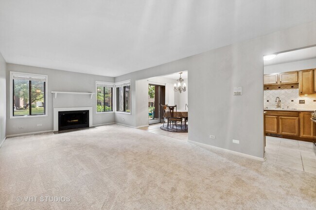 Building Photo - 6253 Trinity Dr
