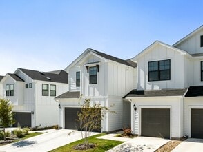 Building Photo - Covey Homes Harvest Meadows