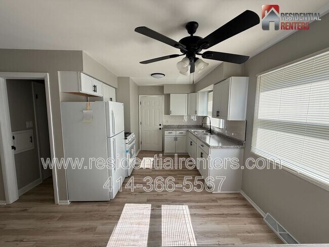 Foto del edificio - 5824 N 117th St