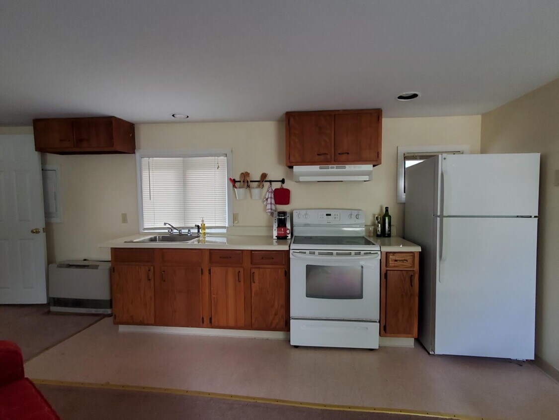 261 Brown St Unit D, Westbrook, ME 04092 Apartments in Westbrook, ME