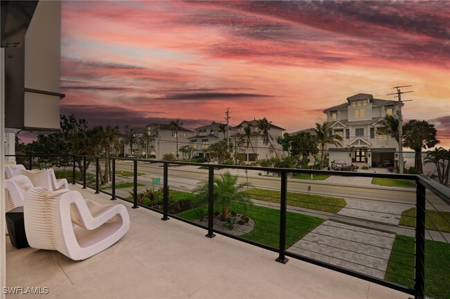 Foto del edificio - 26427 Hickory Blvd