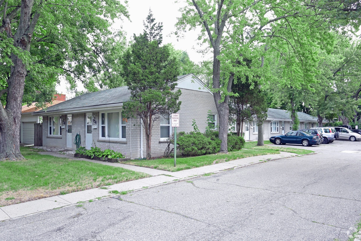 Building Photo - 2614 Galpin Ave