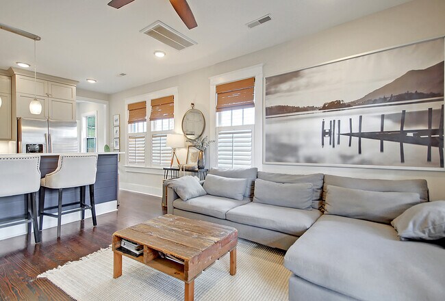 Photo - 291 President St House