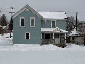 Building Photo - 305 Liberty St