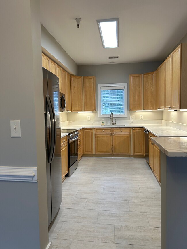 Foto del edificio - 4931 Lake Palmetto Ln