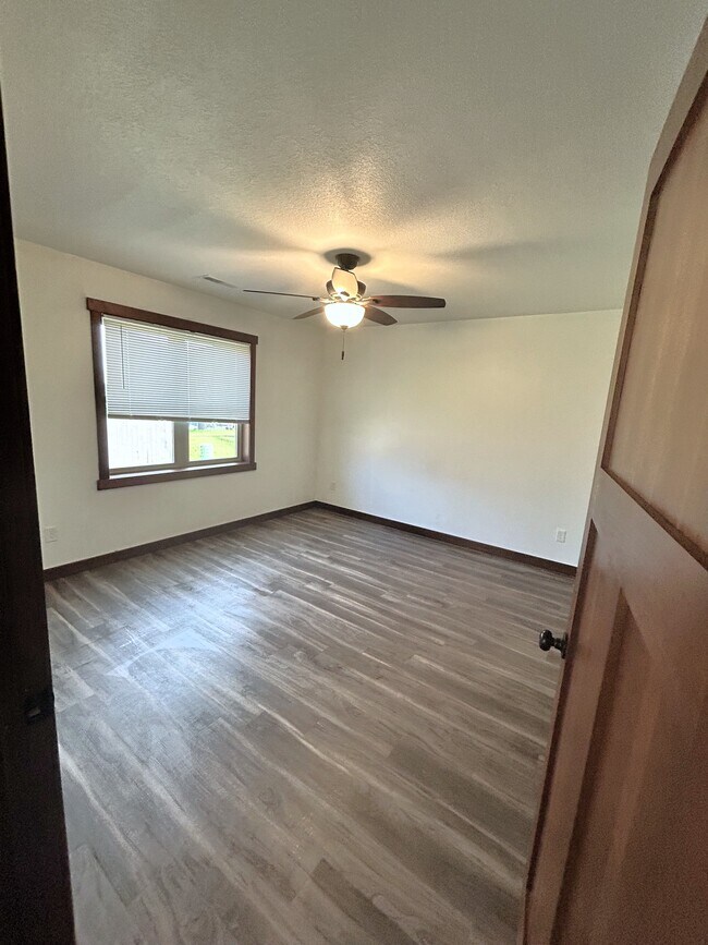Building Photo - 1759 Aspen Ct
