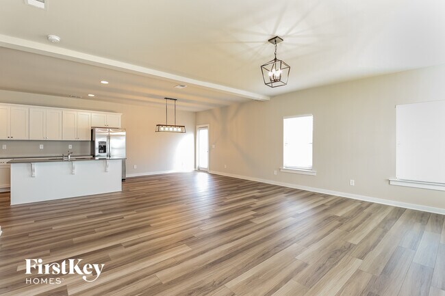 Building Photo - 320 Ridgeview Cir