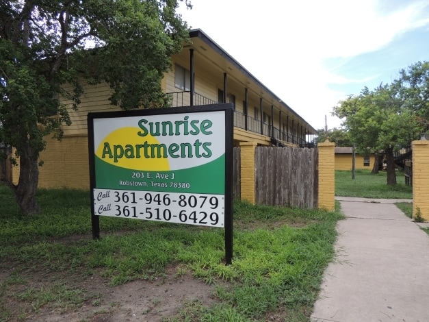 Primary Photo - Sunrise Apartments