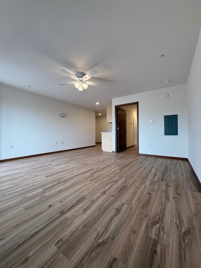 Building Photo - Carver Flats