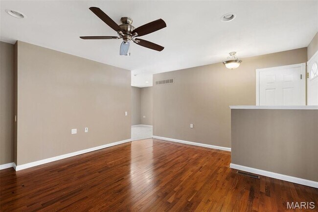 Building Photo - 3205 Fleet Ln