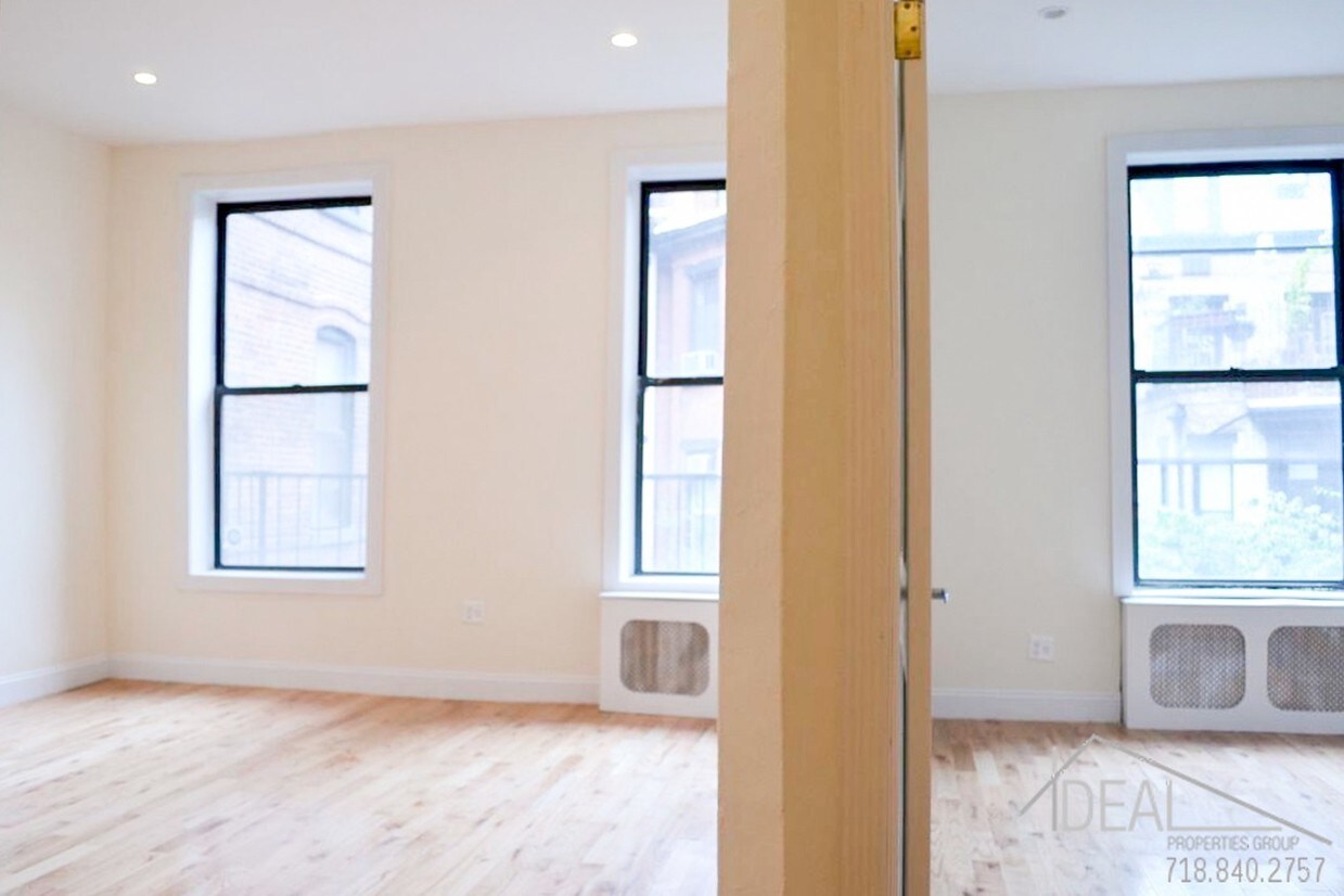 Foto principal - 104 Montague St