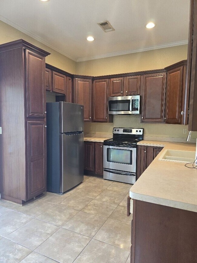 Foto del edificio - 3 bedroom 2 bath home for lease