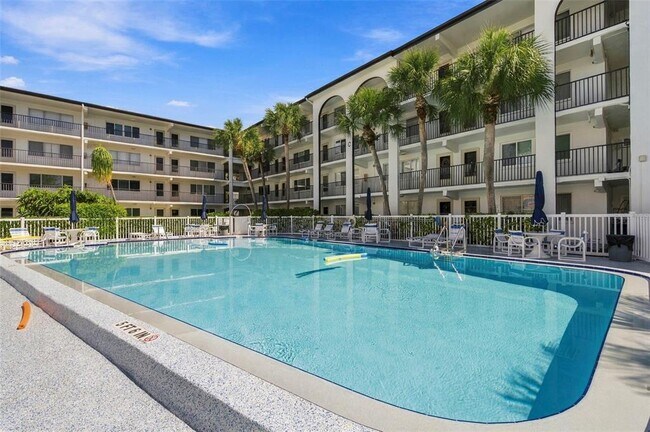 Foto del edificio - 2525 W Bay Dr