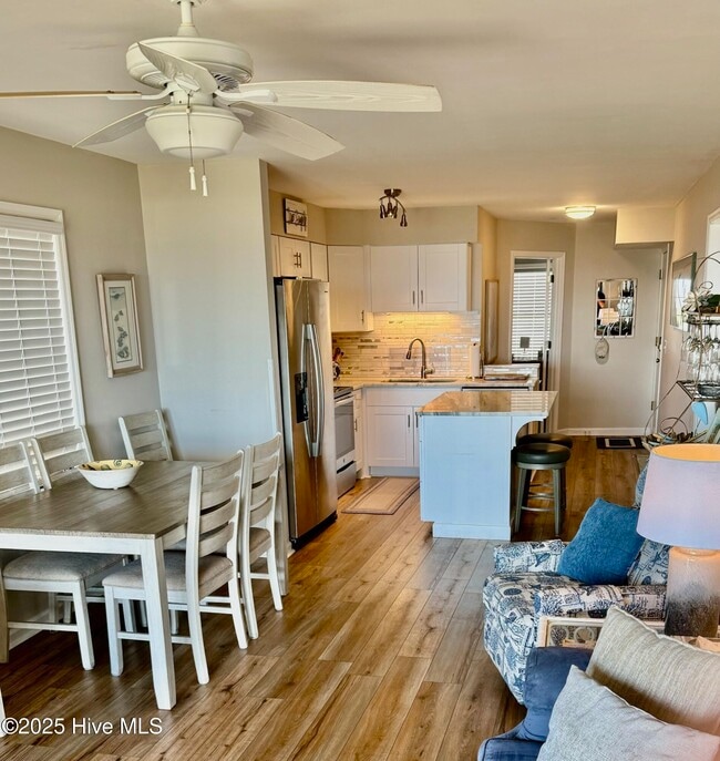 Building Photo - 31 Ocean Isle W Blvd