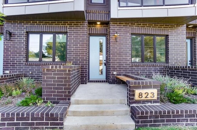 Foto del edificio - 823 E 36th St