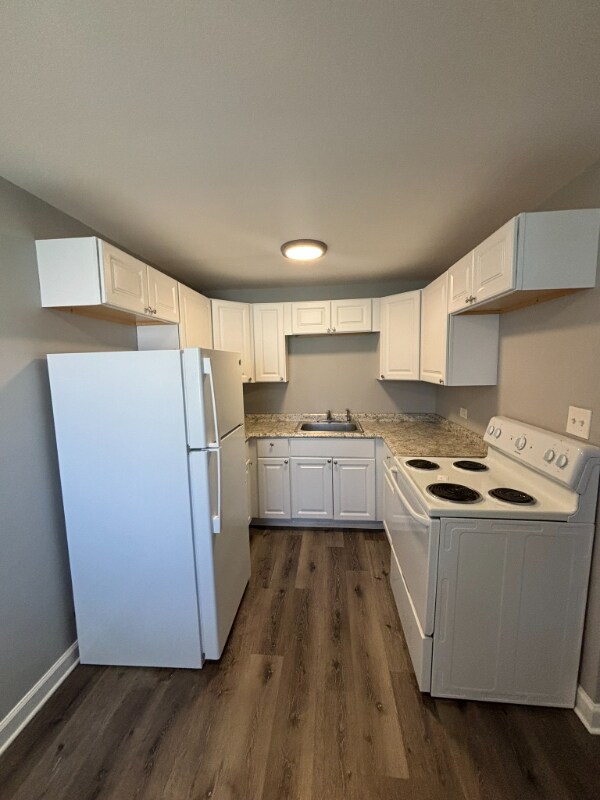 Foto principal - 2109-2123 W 119th St