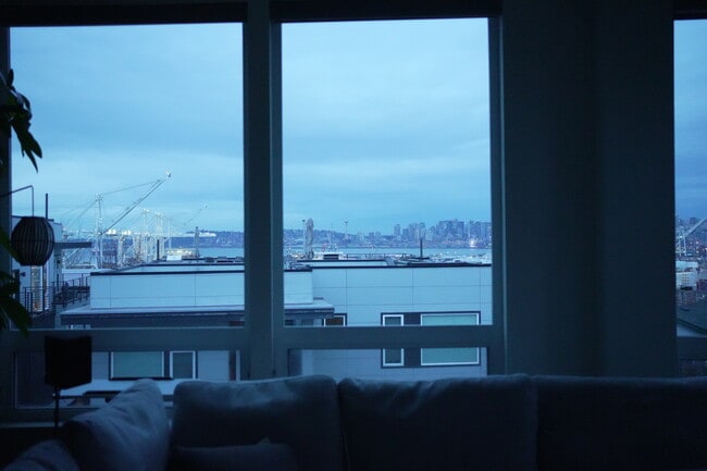 Foto del edificio - 2064 SW Charlestown St